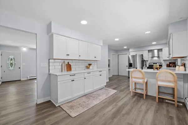 W226N8041 Longview Dr, Lisbon, WI 53089