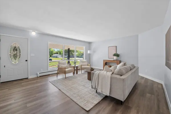 W226N8041 Longview Dr, Lisbon, WI 53089