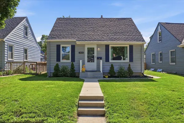 3406 N 87th St, Milwaukee, WI 53222