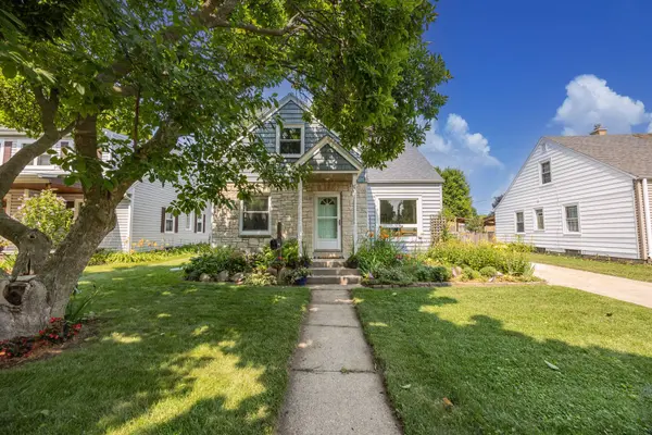 1508 E Tripoli Ave, Milwaukee, WI 53207