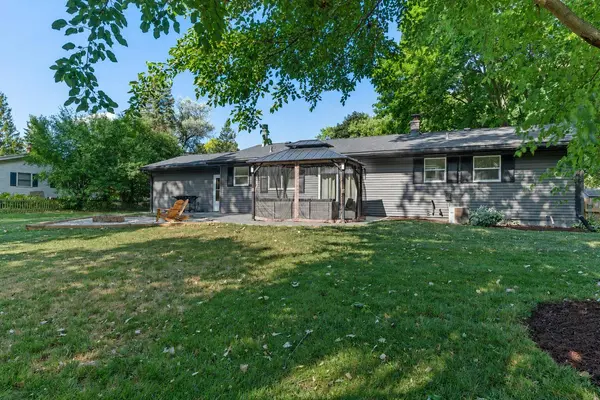 W157N9750 Glenwood Rd, Germantown, WI 53022