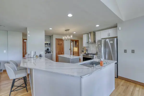 8424 S 68th St, Franklin, WI 53132