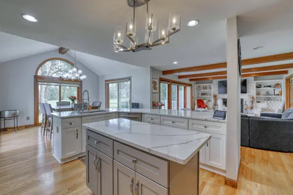 8424 S 68th St, Franklin, WI 53132