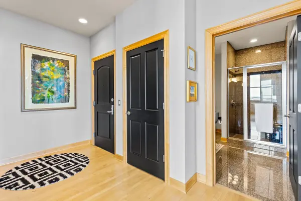400 N Broadway 903 -, Milwaukee, WI 53202