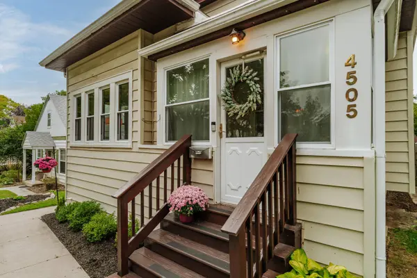 4505 S Jasper Ave, Milwaukee, WI 53207