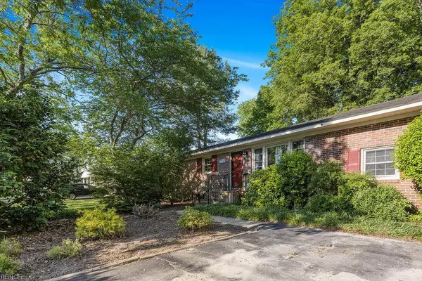 902 Rebecca ST, Franklin, VA 23851