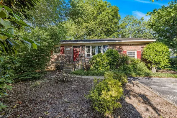 902 Rebecca ST, Franklin, VA 23851