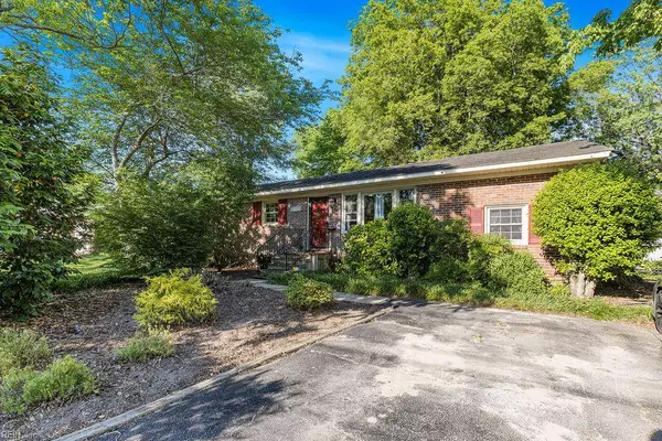 902 Rebecca ST, Franklin, VA 23851