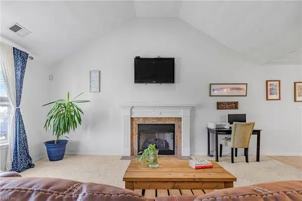 34275 Unity RD #Road, Zuni, VA 23898