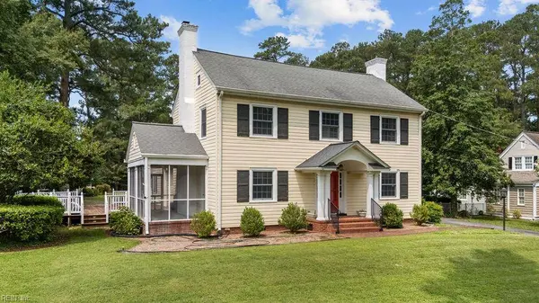 405 Meadow LN, Franklin, VA 23851