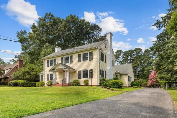 405 Meadow LN, Franklin, VA 23851