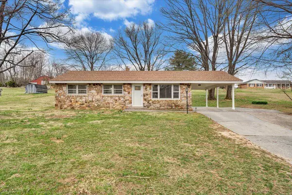 2198 Trinity RD, Troutville, VA 24175