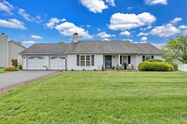 2420 Carlsbad CIR, Roanoke, VA 24012