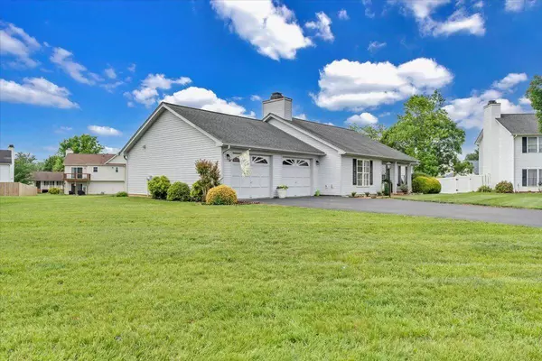 2420 Carlsbad CIR, Roanoke, VA 24012