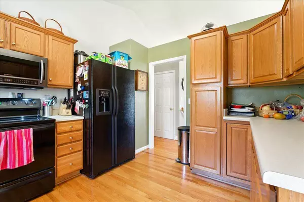 1027 Alison LN, Vinton, VA 24179