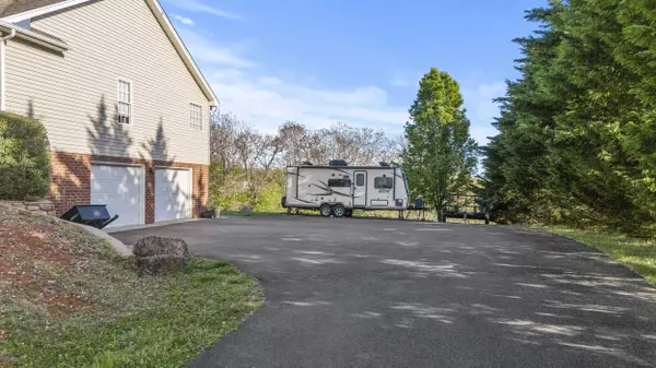 3676 Horseshoe Bend RD, Goodview, VA 24095