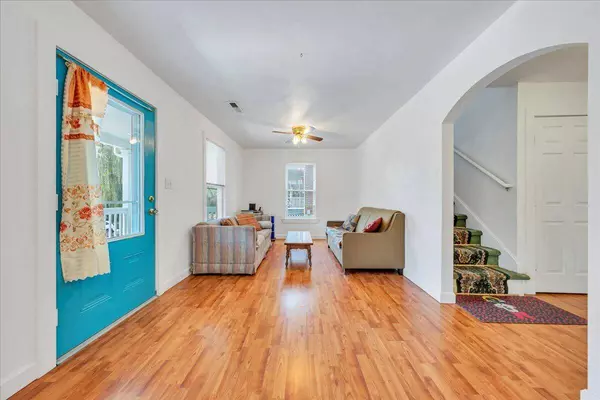 825 Day AVE, Roanoke, VA 24016