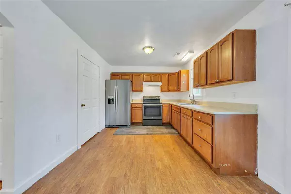 825 Day AVE, Roanoke, VA 24016