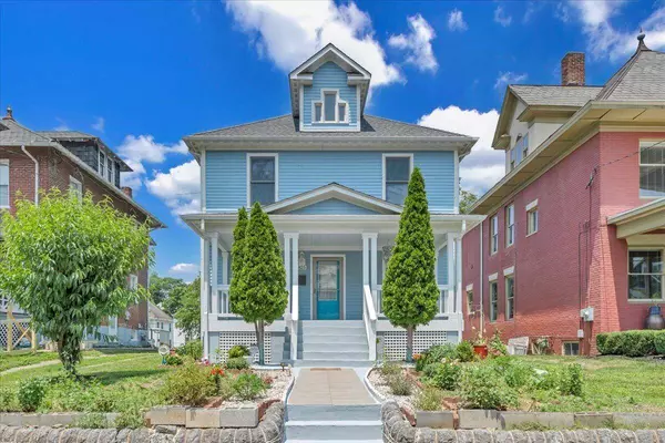 825 Day AVE, Roanoke, VA 24016