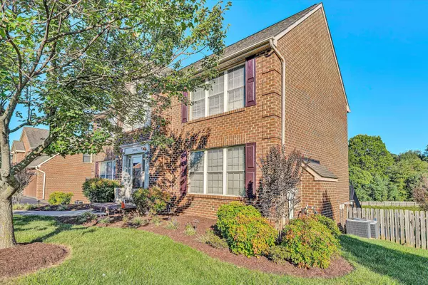 2836 Matthew DR, Vinton, VA 24179