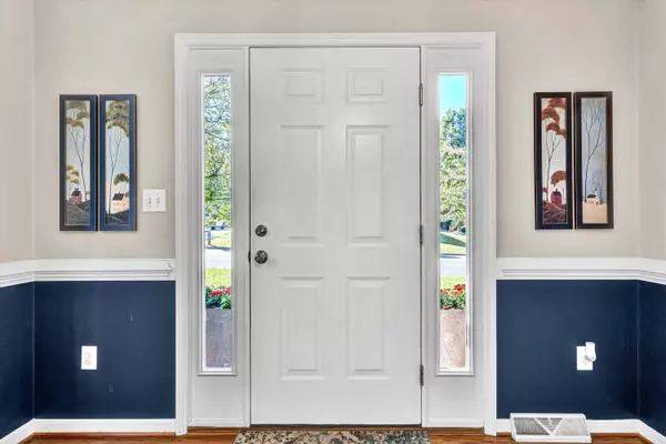 2836 Matthew DR, Vinton, VA 24179