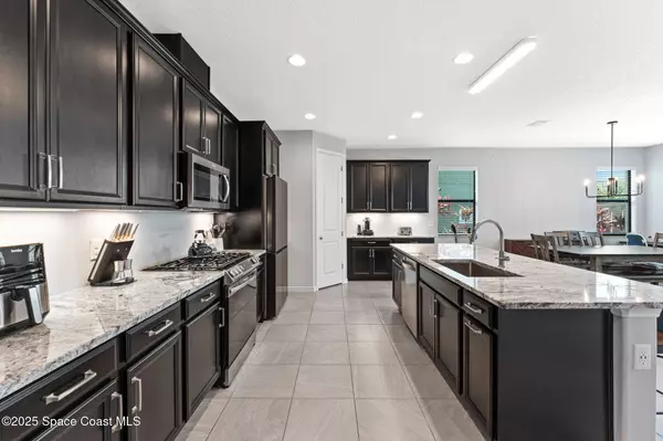 7504 Poulicny LN, Melbourne, FL 32940