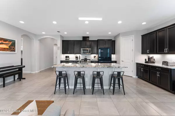 7504 Poulicny LN, Melbourne, FL 32940