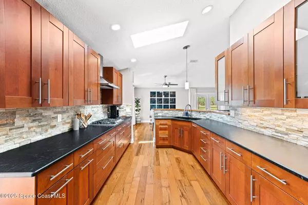 380 Wickham Lakes DR, Melbourne, FL 32940