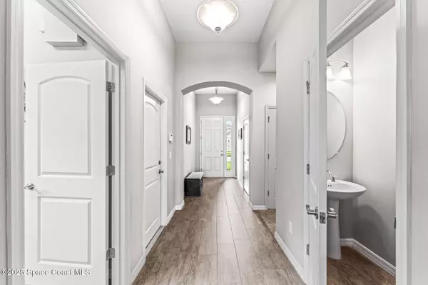 2932 Casterton DR, Melbourne, FL 32940