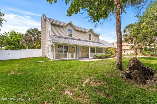 2225 Royal Oaks DR, Rockledge, FL 32955