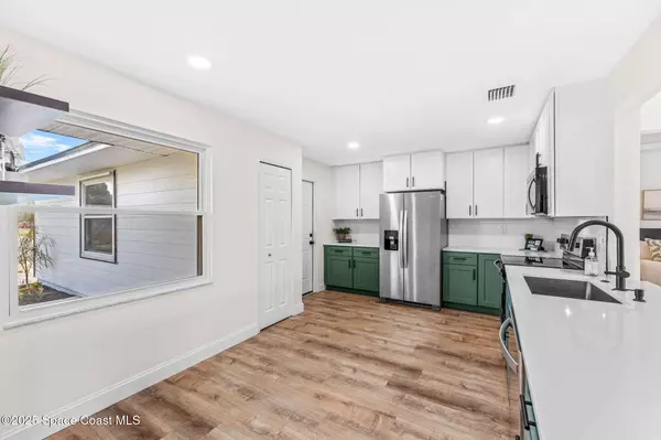 865 Southern Pine TRL, Rockledge, FL 32955