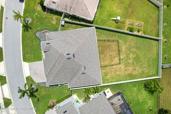 7684 Poulicny LN, Melbourne, FL 32940