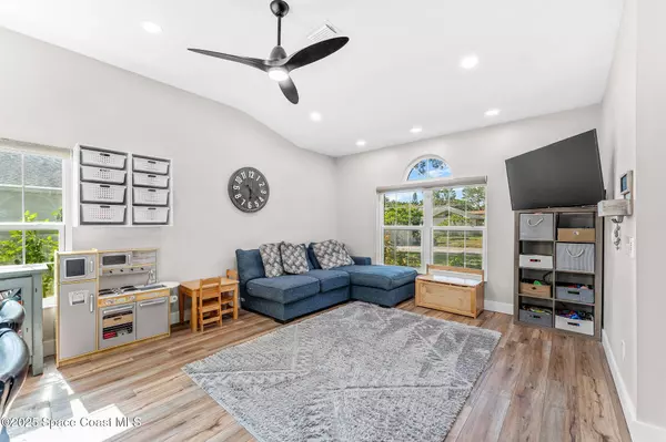 1218 Rolling Meadows DR, Rockledge, FL 32955