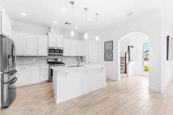 2209 Zuma LN, Melbourne, FL 32940