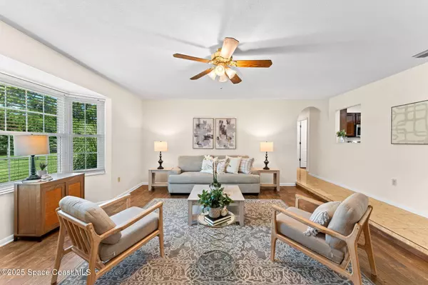 2175 Lacourt LN, Malabar, FL 32950