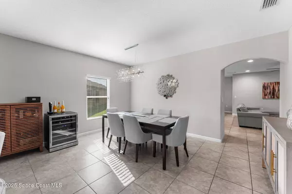 3875 Harvest CIR, Rockledge, FL 32955