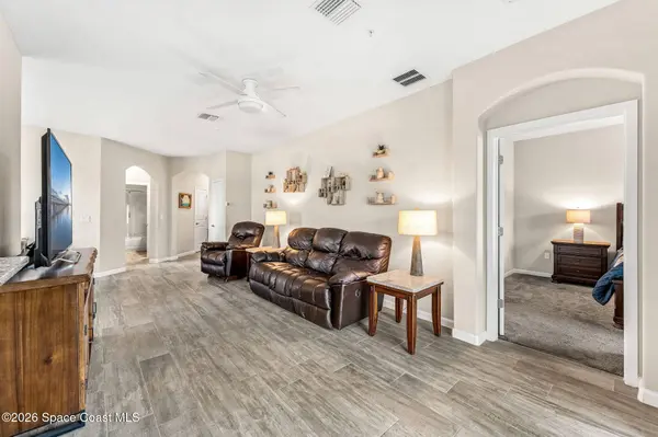 3930 Playa Del Sol DR #101, Rockledge, FL 32955