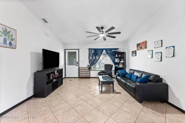 6180 Grissom Pkwy, Cocoa, FL 32927