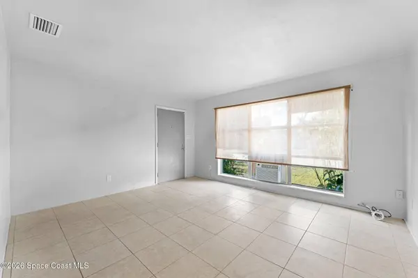 1042 Azalea LN, Cocoa, FL 32922