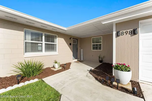 898 Levitt Pkwy, Rockledge, FL 32955