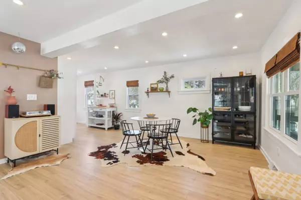 201 S 74th St, Milwaukee, WI 53214