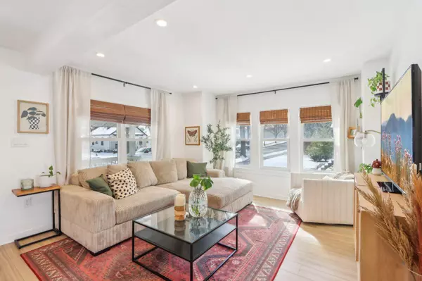 201 S 74th St, Milwaukee, WI 53214