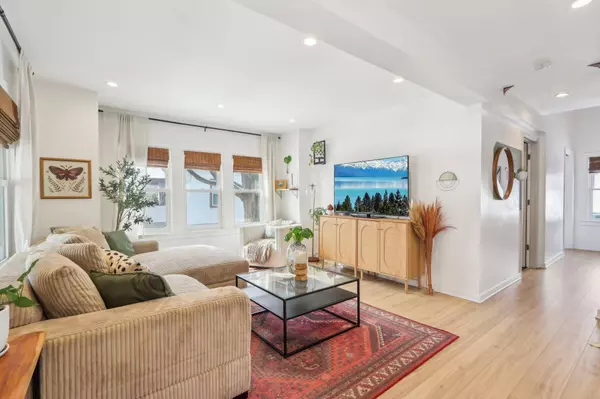 201 S 74th St, Milwaukee, WI 53214