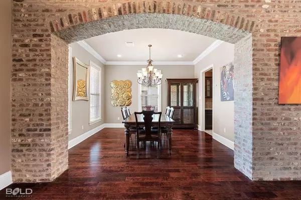 2960 Paradise Drive, Shreveport, LA 71105