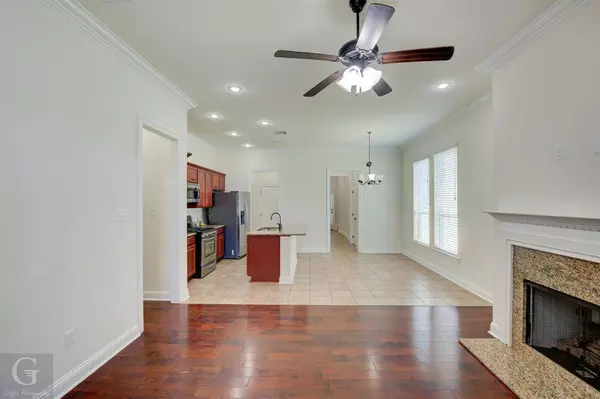 1005 S Crescent Cove, Shreveport, LA 71105