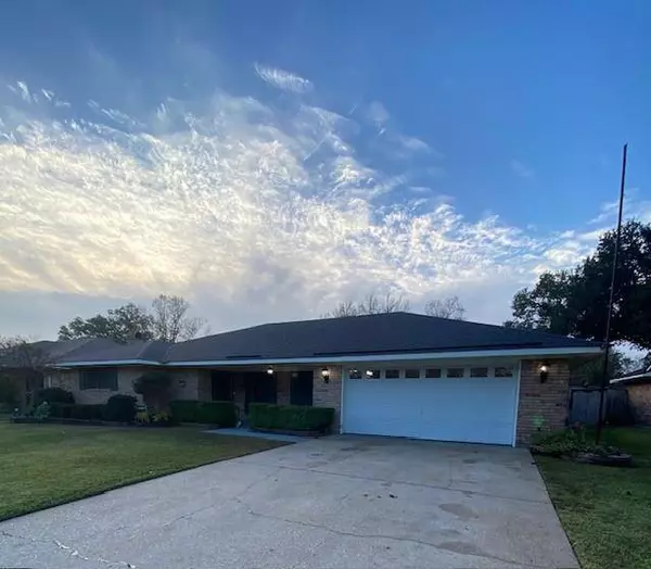 519 Rock Hollow Drive, Shreveport, LA 71115