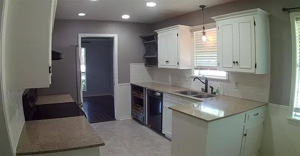 601 Rock Hollow Drive, Shreveport, LA 71115