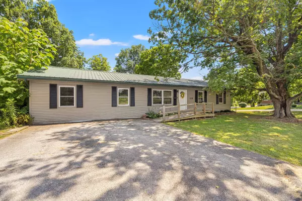 115 Franklin Street, Lawrenceburg, KY 40342