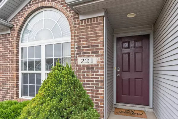 221 Old Woolen Mill Lane, Lexington, KY 40511