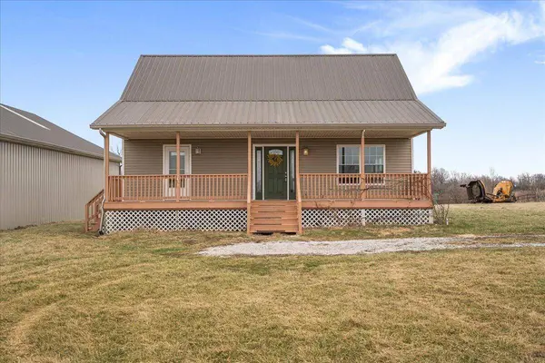317 Iron Works Road, Paris, KY 40361